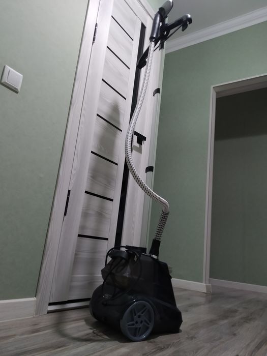 Продается паровой утюг