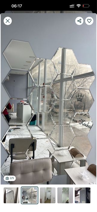 Шкаф с полочками