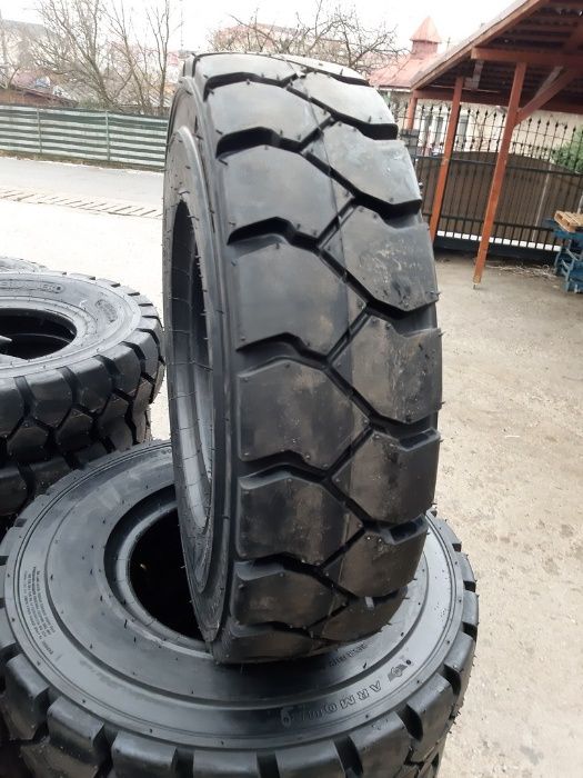 7.00-12 Anvelope industriale sau agricole de stivuitor cu garantie