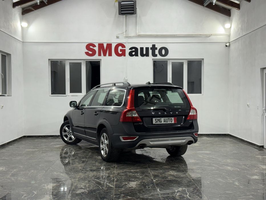 Volvo XC70 2.4 205 CP Automat 4X4 11/2010 SE POATE IN RATE