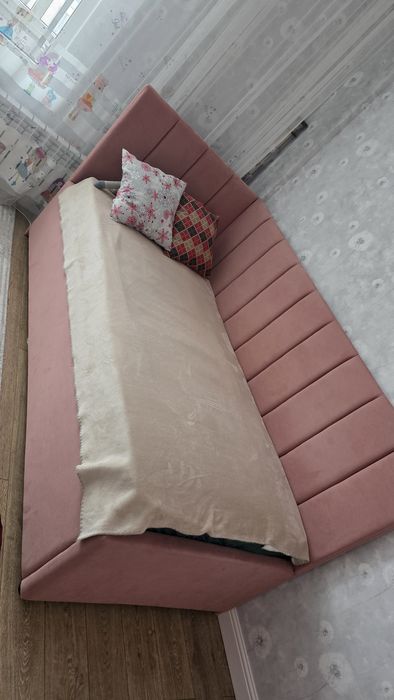 Кровать девочки с матрасом