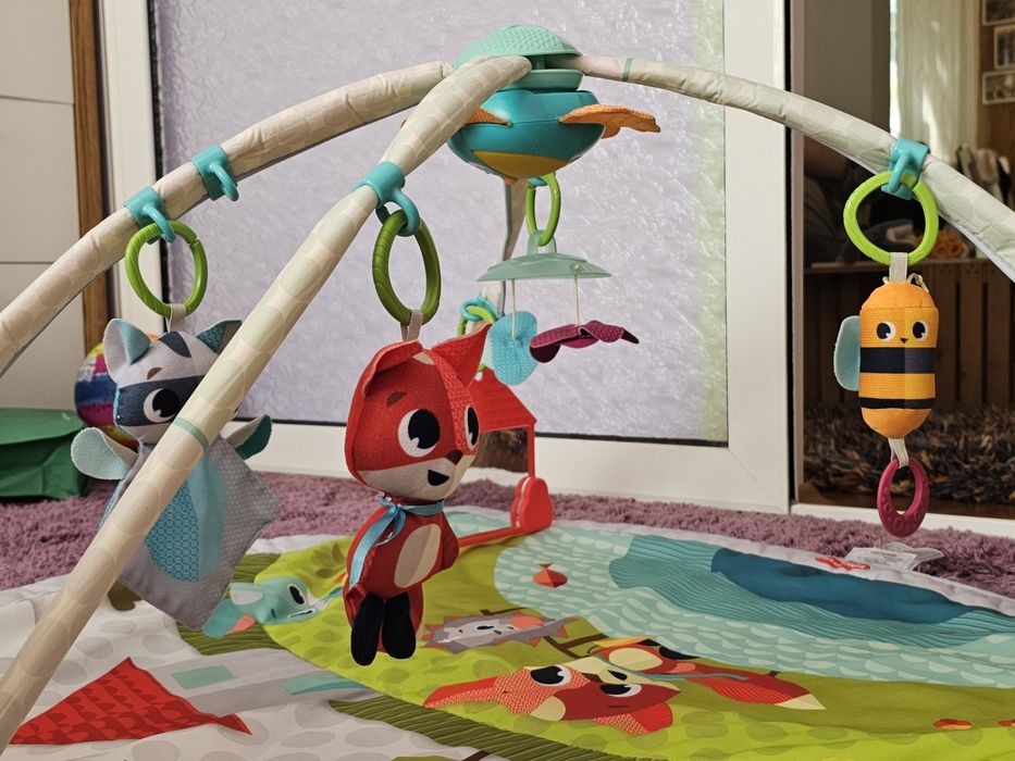 Килимче за игра TinyLove