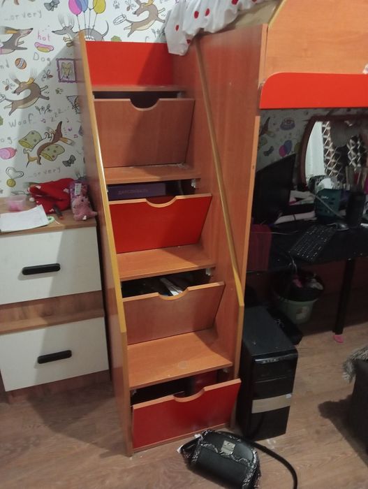 Кровать детская, 2 этажная