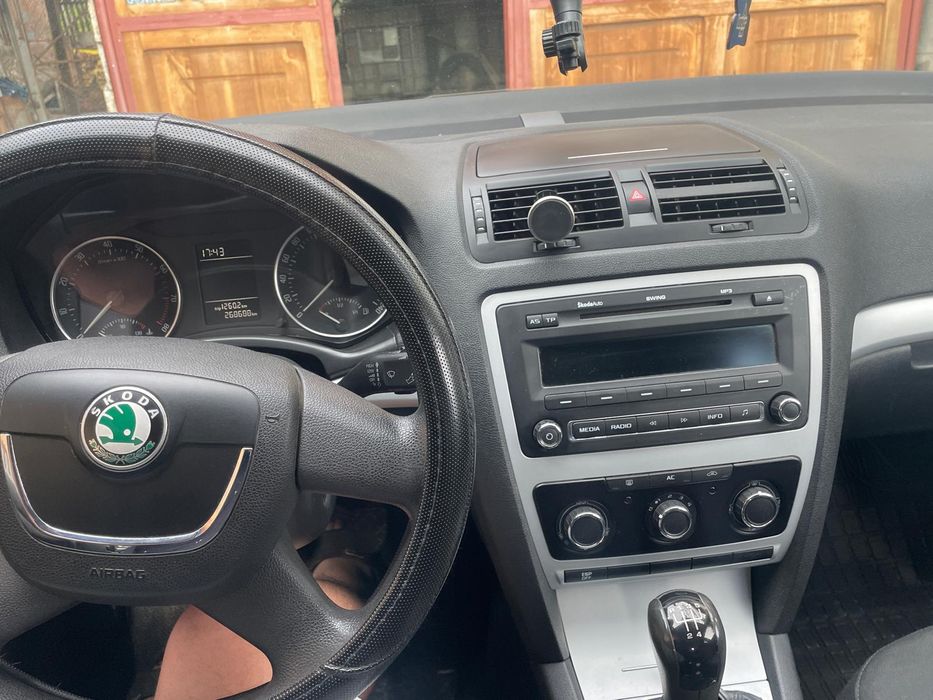 Vând Skoda Octavia 2 Facelift