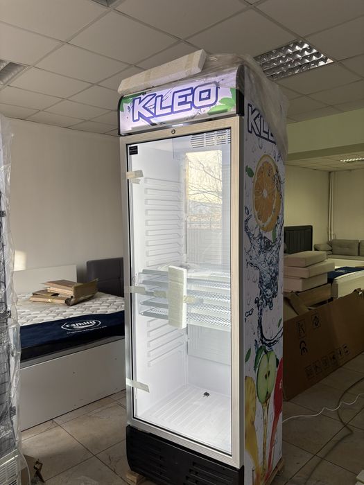 витринный холодильник!