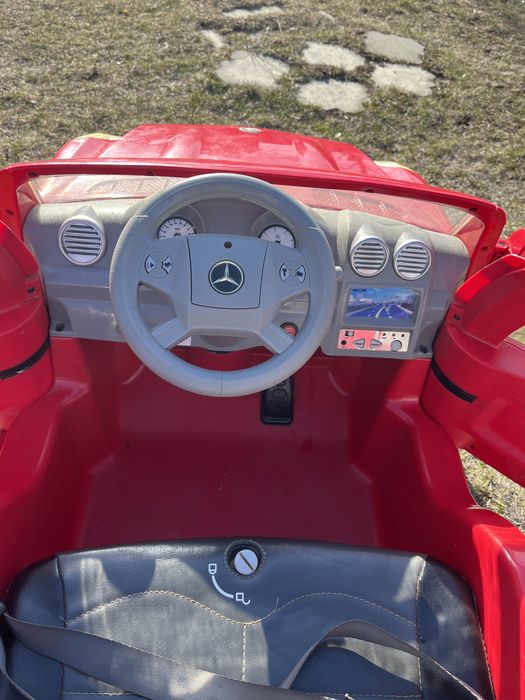 Продам детский автомобиль