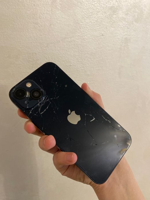 Iphone 13  Black 128 gb