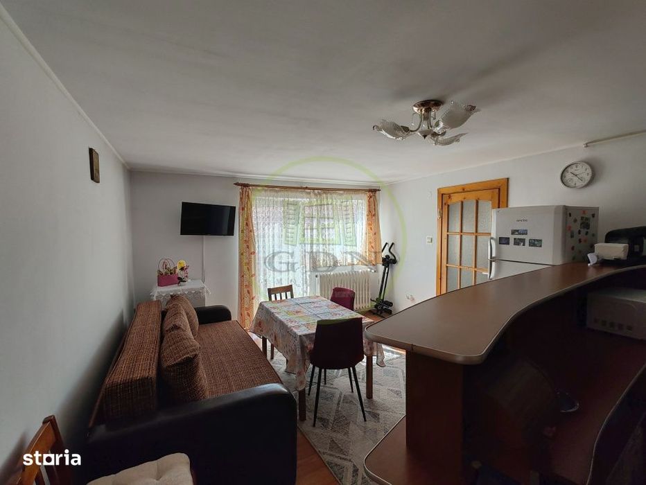 Apartament spatios de vanzare, in imediata apropiere a Parcului Sub Ar