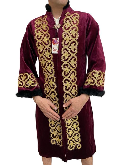 Продам камзолы чапаны жилетки