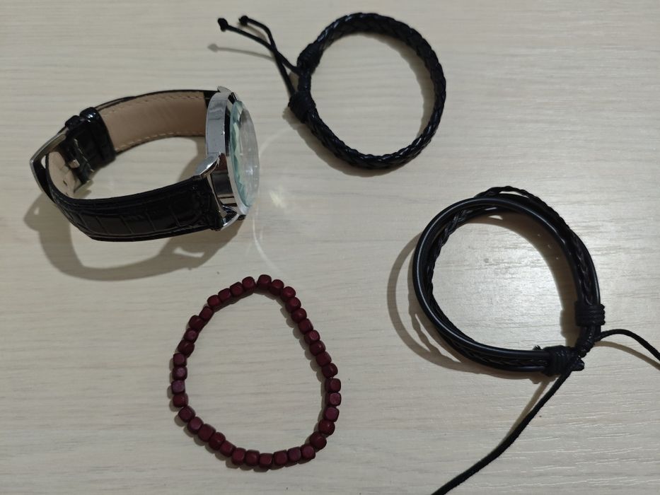 Продам набор браслеты + наручные часы М (актуально)