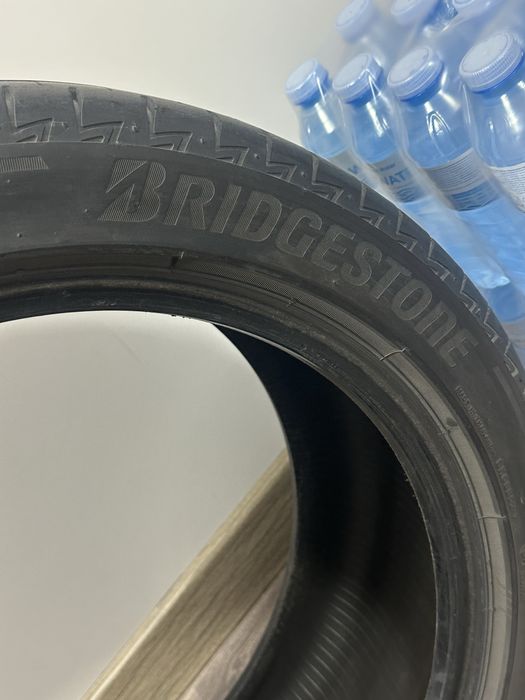 Шины 1 штук, одиночка bridgestone 235/45/18
