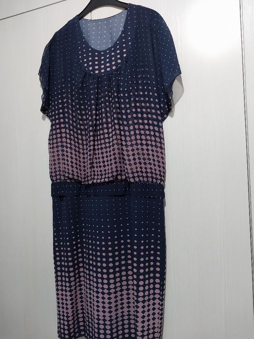 Платье в очень хорошем состоянии, б/у