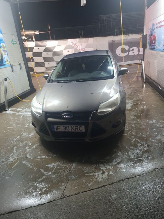 Vand sau schimb Ford focus 3
