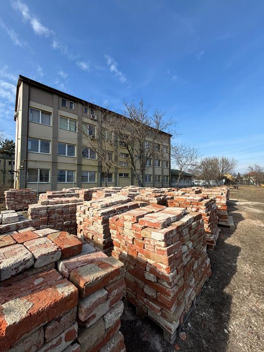 Caramida plina,veche,provenita din demolari case