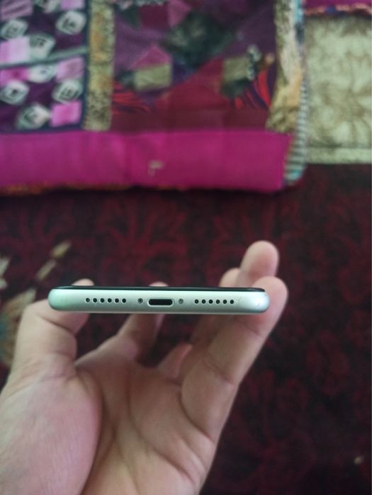 Айфон 11 сотлад 64 гб