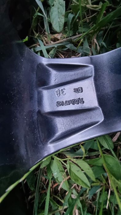 4 ROȚI 17": Jante aliaj 114.3 x 5 prezoane / D central 67.1 mm / ET 38 + anvelope noi all season: 225 / 55 / zr 17