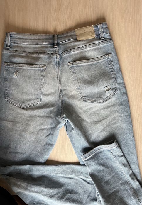 Bershka дънки S  - Carrot модел