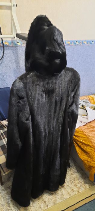 Шуба норковая с капюшоном