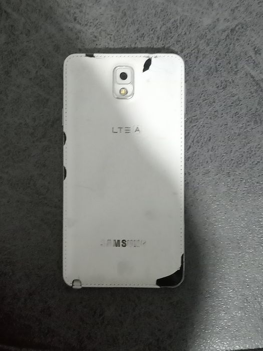 Samsung telefon holati yaxshi zo'r ishlidi onam ishlatgan