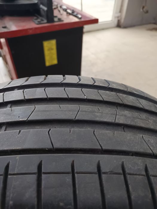 225/40R20 pirelli p zero