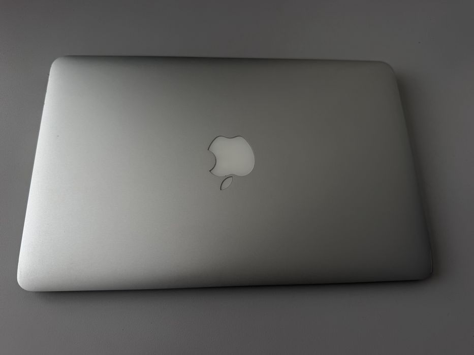 MacBook Air 11” Mid 2011