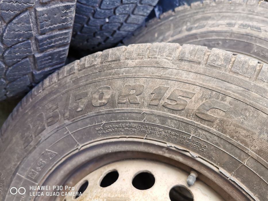 Гаражна разпродажба на части за бус Форд транзит