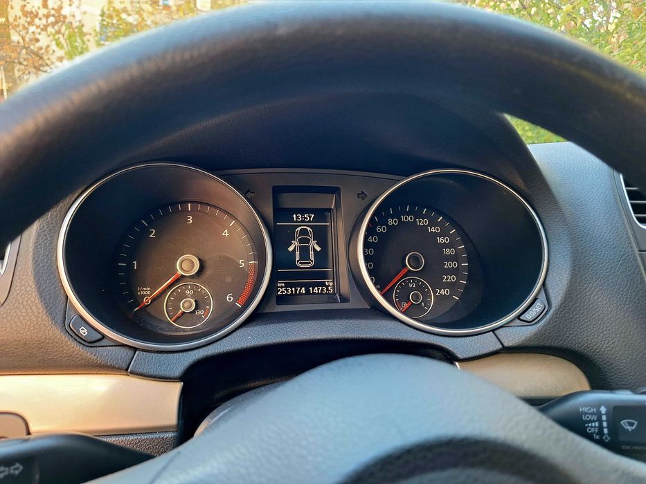 VOLKSWAGEN Golf 2011 — imagine 3