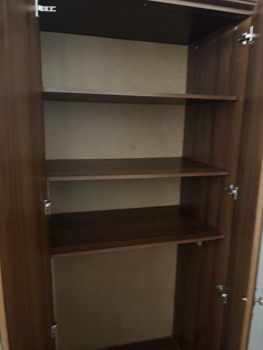 Шкаф в хорошом состояние