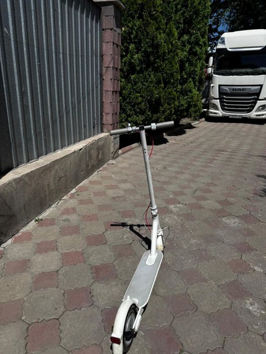 Продам электросамокат