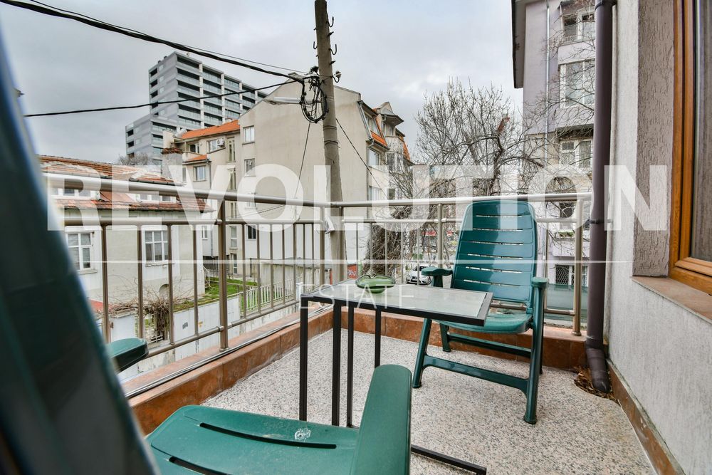 Дава се под наем Тристаен апартамент в София, Оборище - 110 кв.м за 950 € - Снимка #9