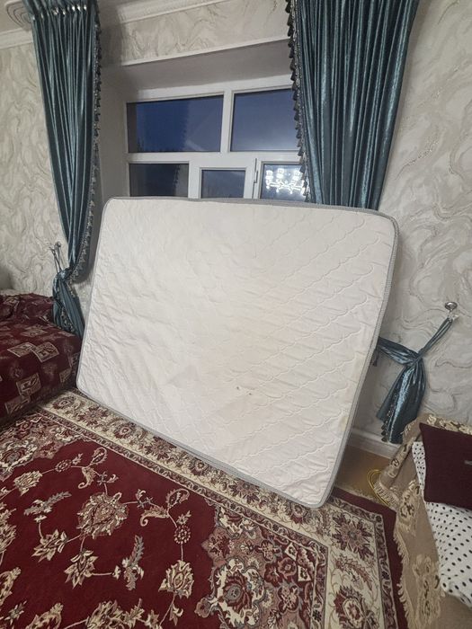 Продам матрас б/у