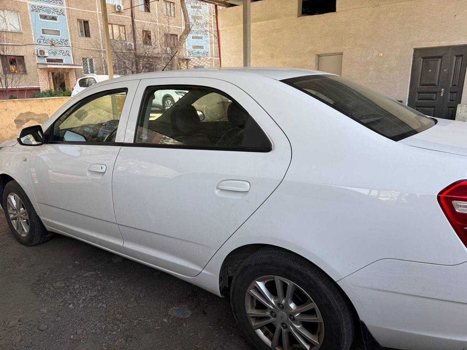 Cobalt 4-pozitsiya, Avtomat (AT), 2022, 49 000km, benzin