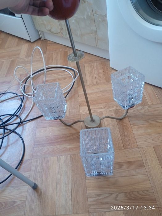 Люстры две штуки