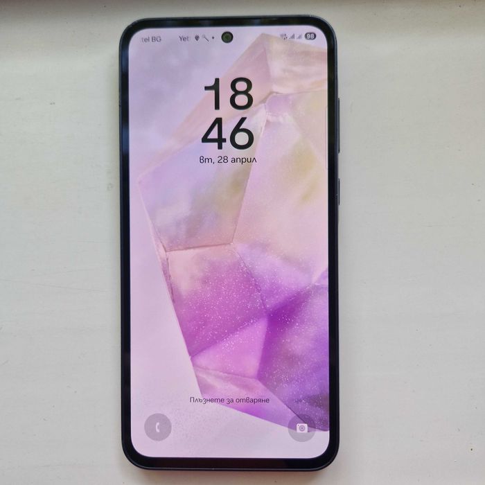 Продавам Samsung Galaxy A35