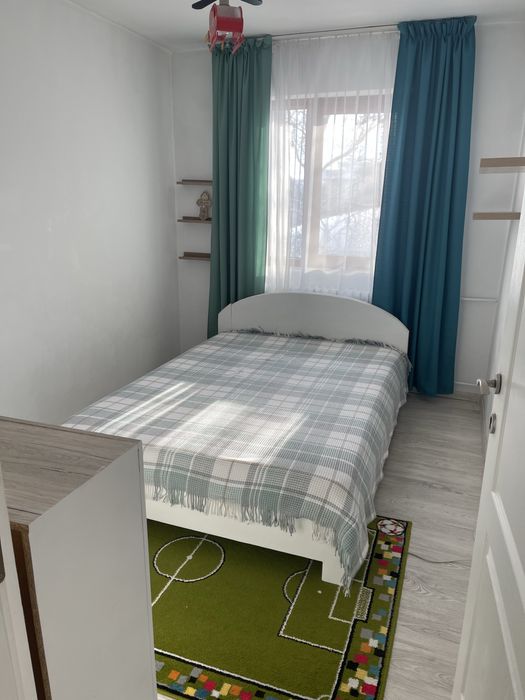 Inchiriez apartament 3 camere