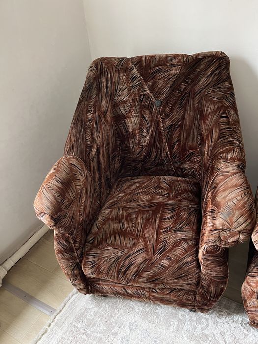 Жағдайы жақсы диван сатылады