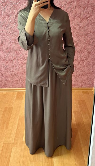 Продам двойки , платья 46рр