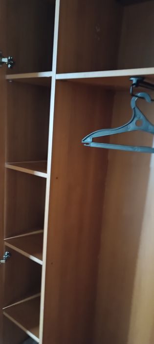 Шкаф зеркальный в прихожую