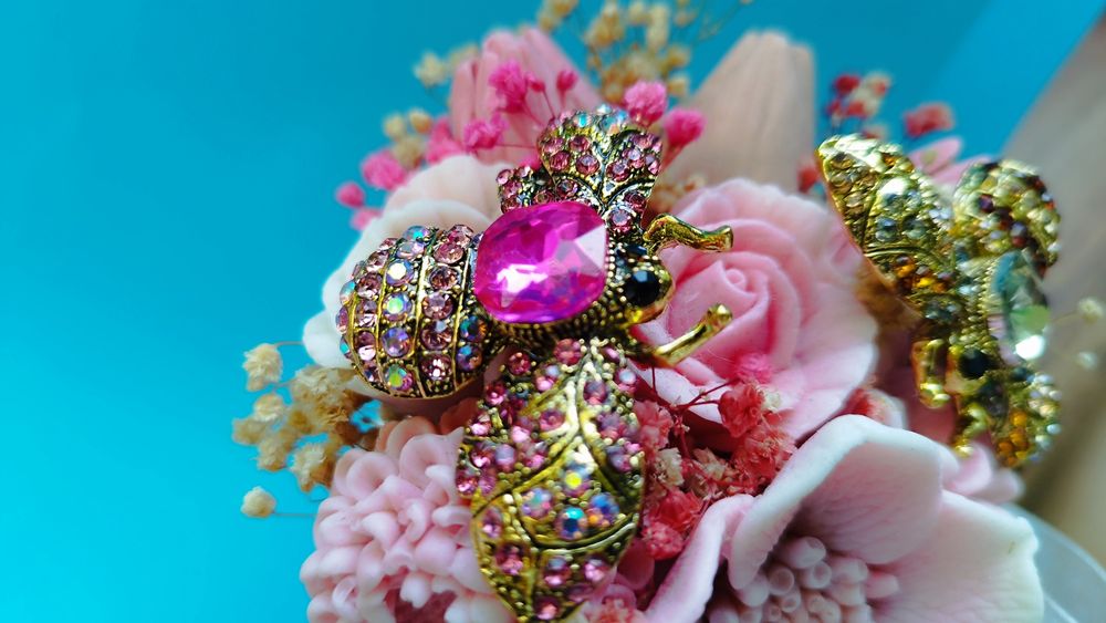 Брошки за всякакъв повод