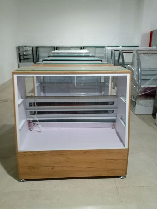 Витринные.   холодильники