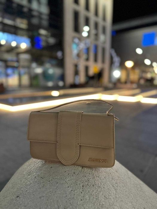 Geanta Jacquemus Le Grand Bambino Crem