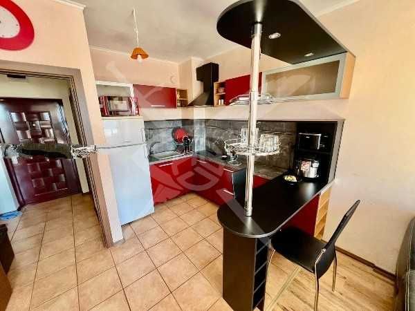 Продава се Двустаен апартамент в Бургас, Зорница - 60 кв.м за 1403 €/кв.м - Снимка #1