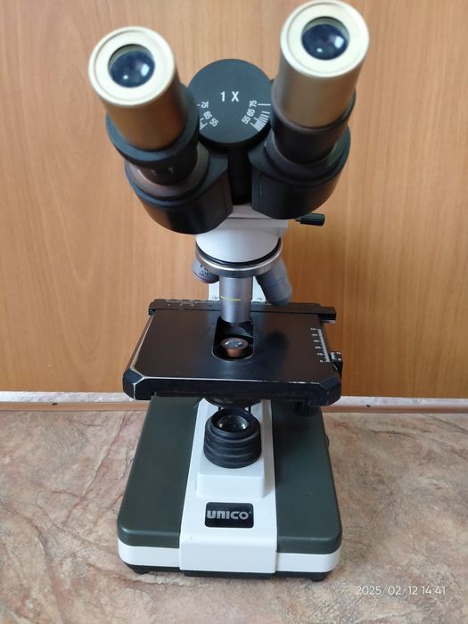 Бинокулярный микроскоп UNICO