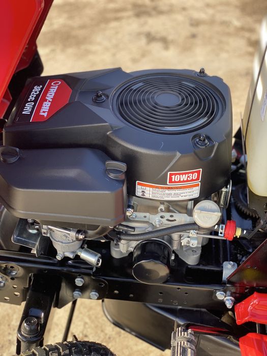 Tractoras/tractor gazon MTD Troy-Bilt nou! 14 cai! 2025