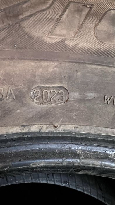 Продам шины для джипа 285/60/18
