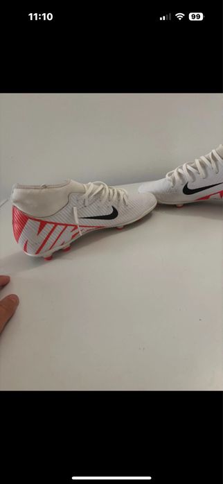 Ghete de fotbal nike