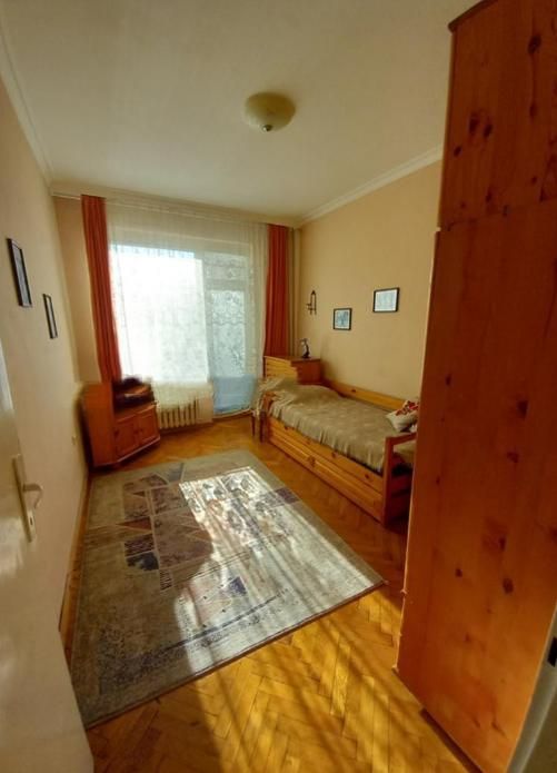 Дава се под наем Многостаен апартамент в София, Център - 130 кв.м за 1296.42 € - Снимка #8