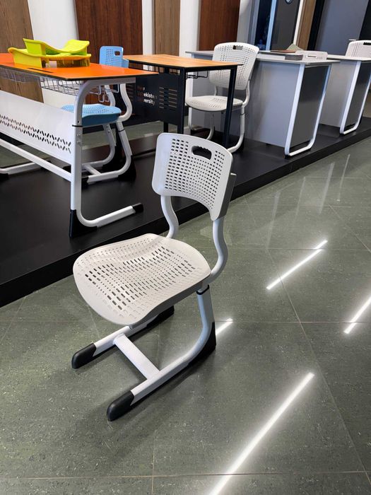 Парта и стулья  HPL MDF LDSP