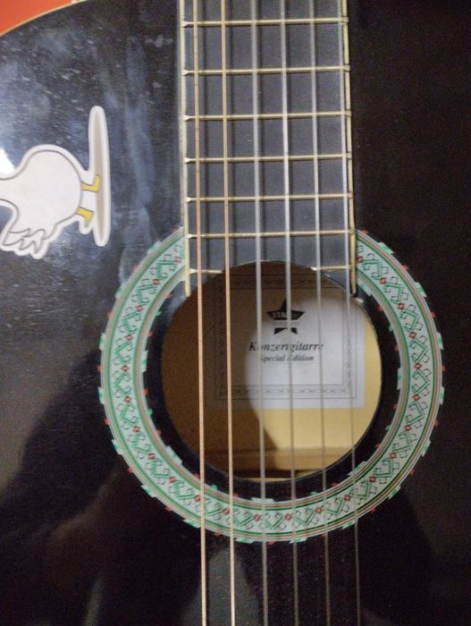 Классическая гитара.