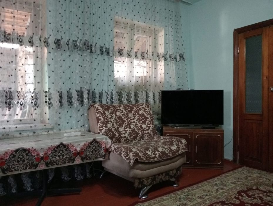Сдам семейной паре , пол дома